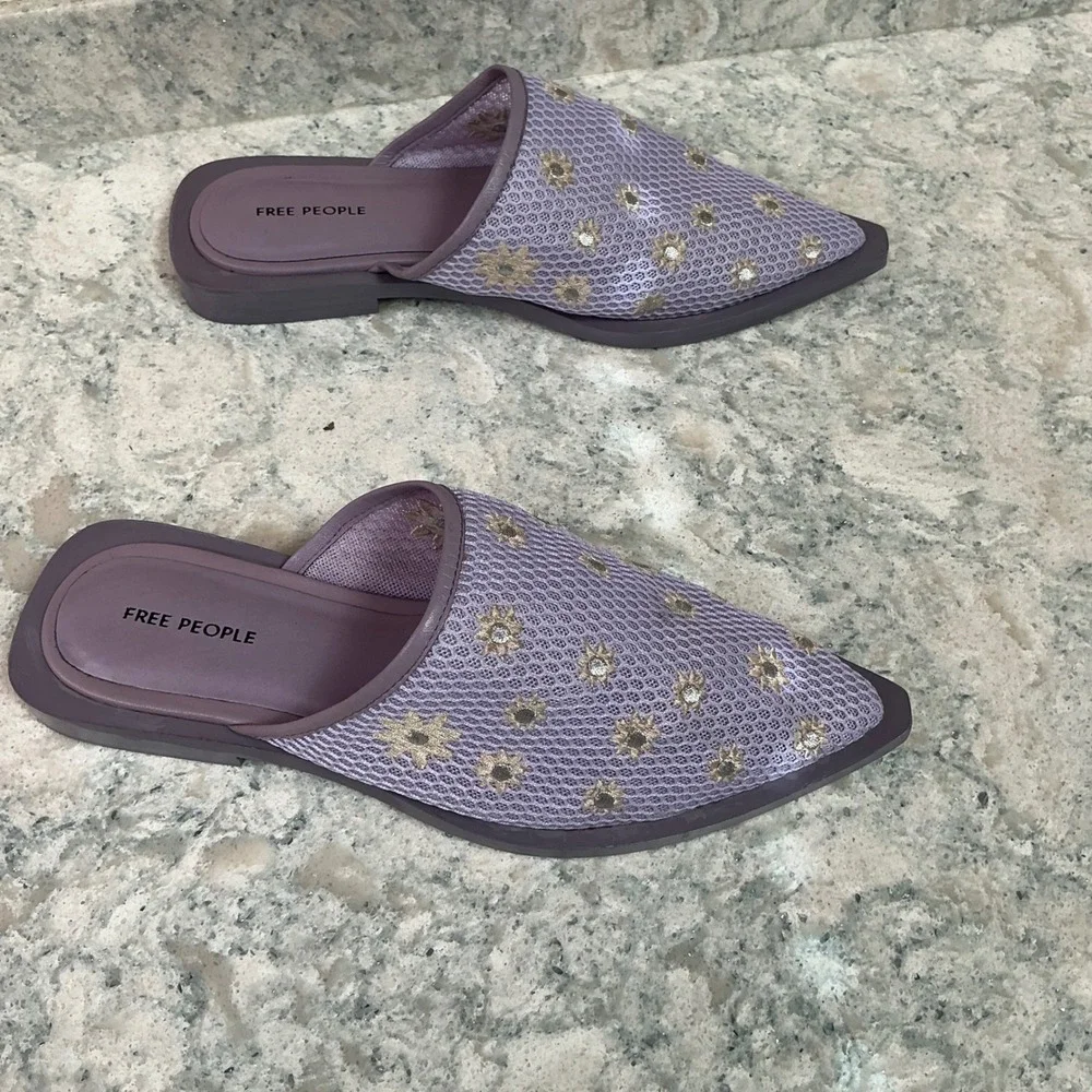 Free People Becky Daisy Mules 8 Purple Mesh Embroidered Floral Pointed Toe Flats